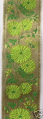 VINTAGE81  1 1/2" (3 yds)  Vintage Metallic Gold w/Lime Flowe