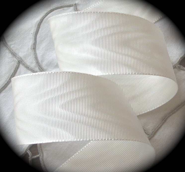 112AC205 1 3/8" (3 YDS) Moire WINTER WHITE ACETATE RIBBON