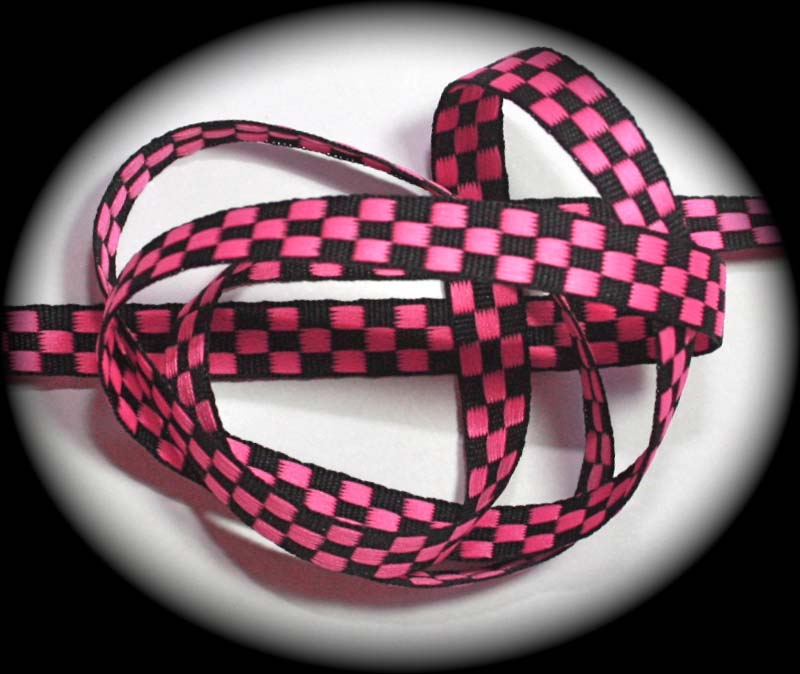 CHECKERBOARD - 3/8" SHOCKING PINK/BLACK WOVEN (3 YDS)