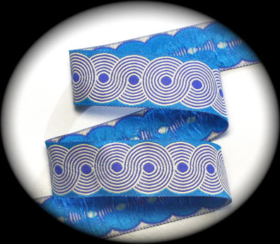 Swirly Eights !" x 3 yds Bright Blue, Purple and Off White