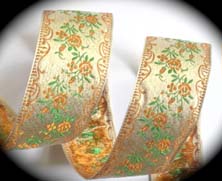 VINTAGE77 - 1 1/2"  (3 YDS) GOLD/PEACH/GRN FLORAL