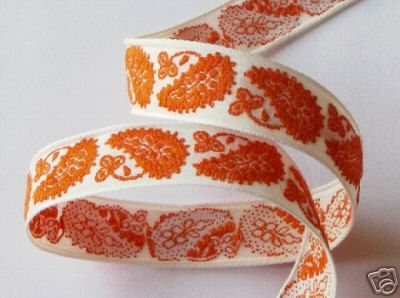 VINTAGE 0732  5/8" NATURAL/ORANGE PAISLEY (5 YDS)